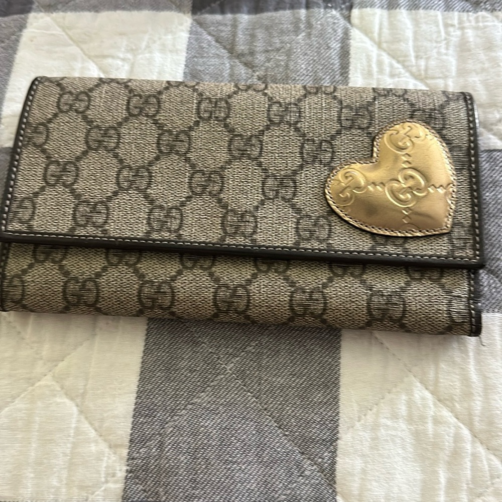 Gucci wallet